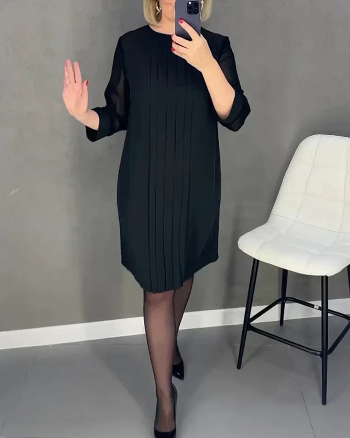 Séraphine – Elegant and versatile pleated dress