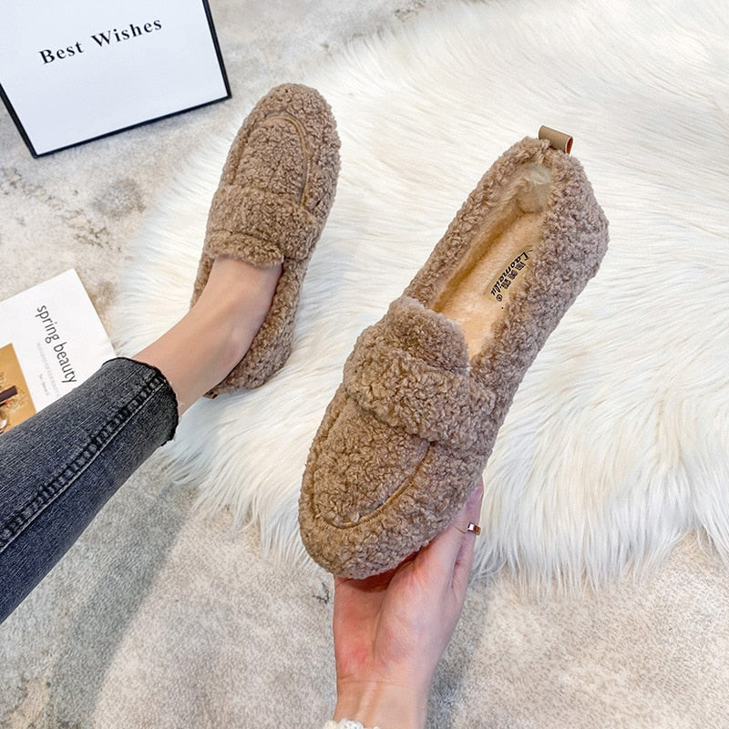 Pluchi | Timeless Lounge Shoes