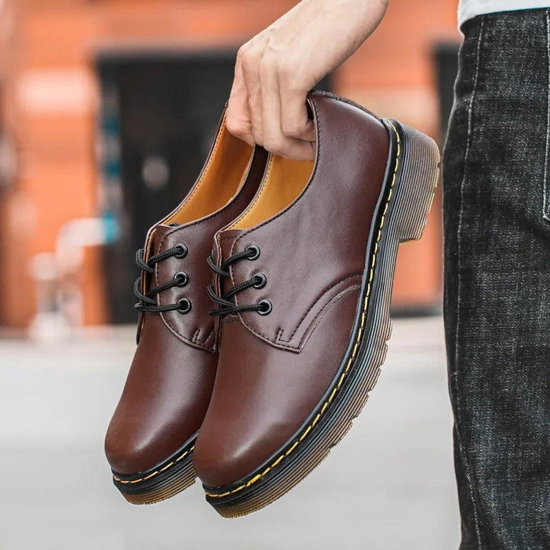 Martens | Elegant short shoes